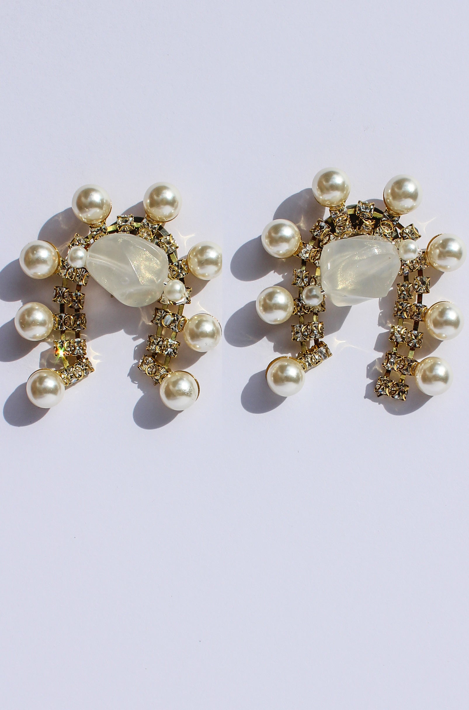 Pearl World Earrings