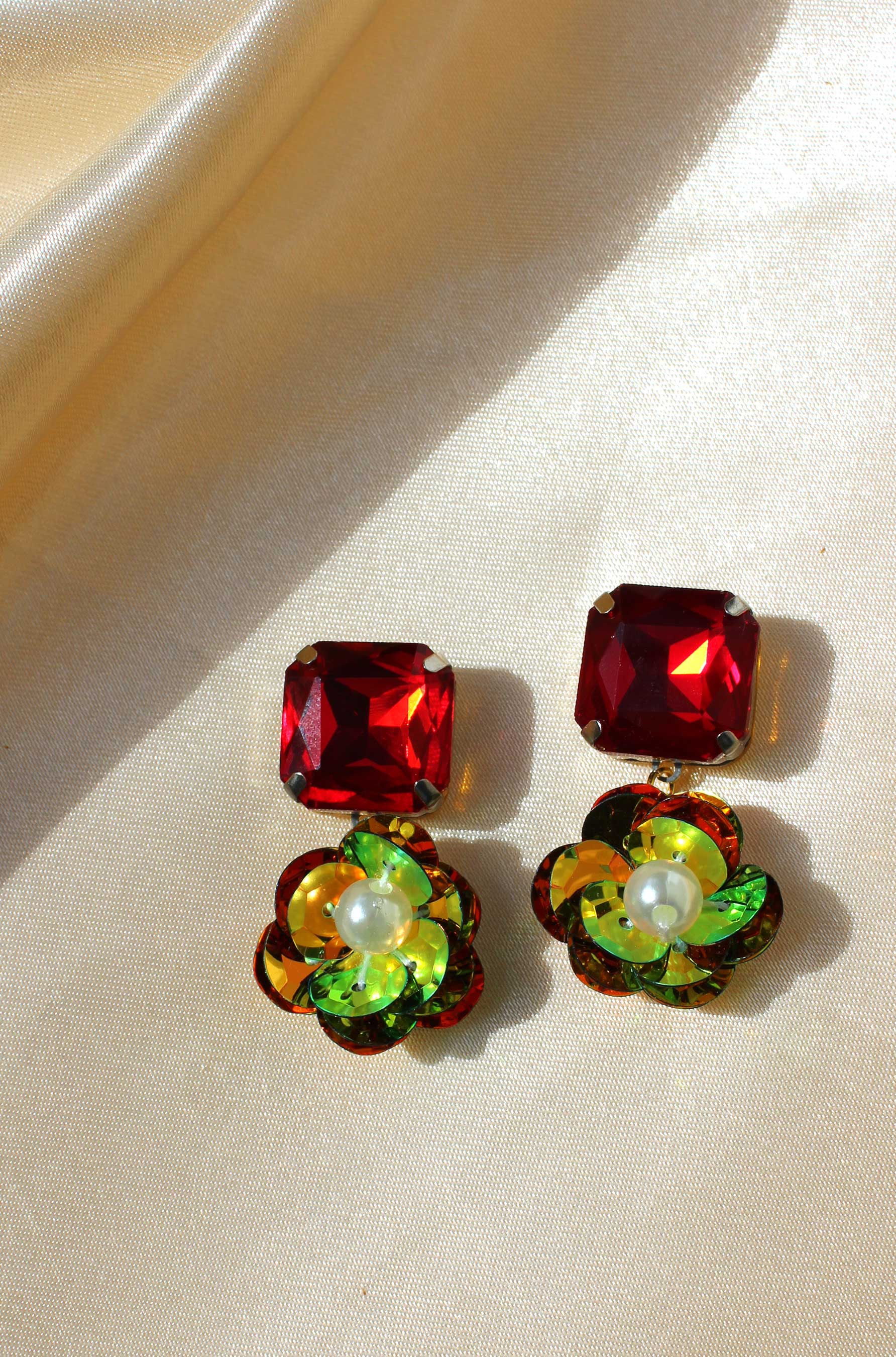 Iriruby Earrings