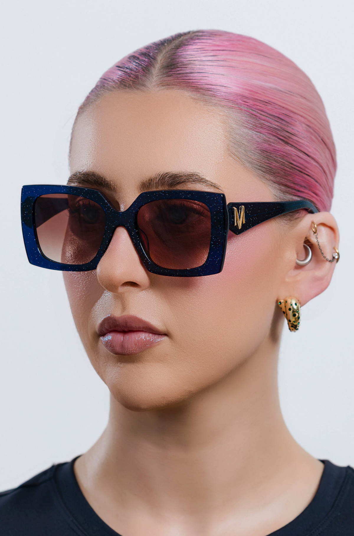 STARLETTE ~ Square shaped sunglasses in navy with shimmering silver glitter