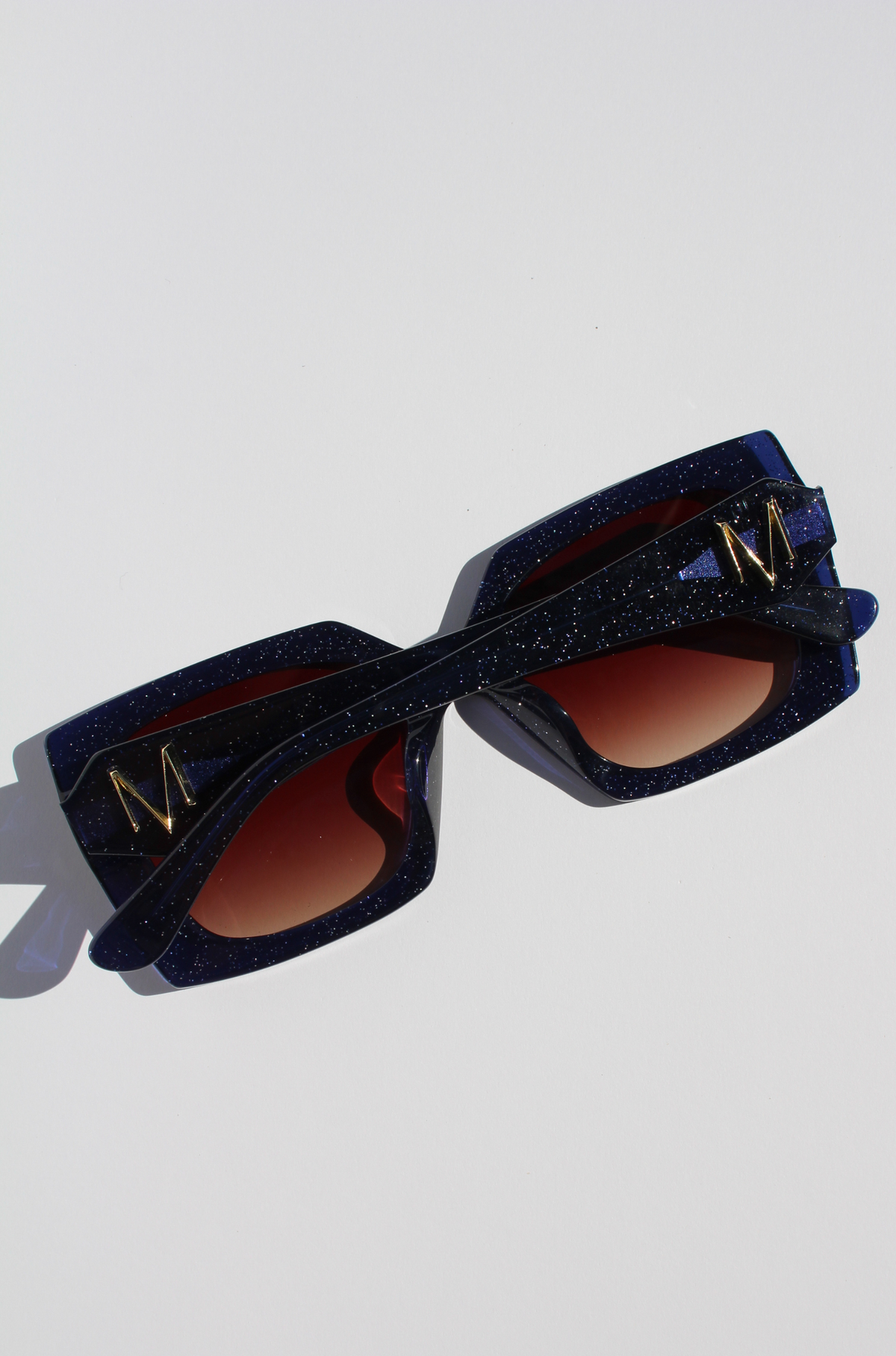 STARLETTE ~ Square shaped sunglasses in navy with shimmering silver glitter
